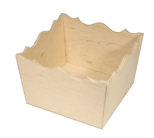 Деревянная коробка с ажурным верхом