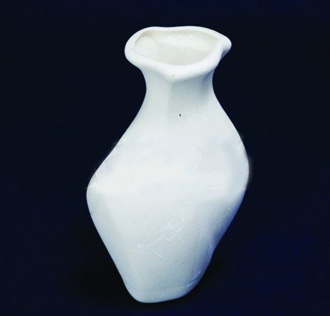 Керамическая ваза «Кривая 2, женское плечо» h-12.5 см