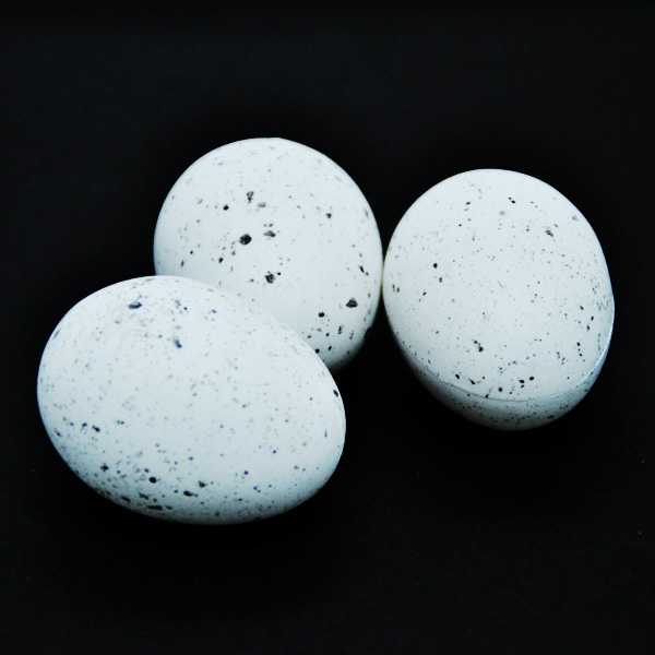 Яйця декоративні, пластик, Білі в цятку, 3,5x4,5 см, 3 шт/уп. 