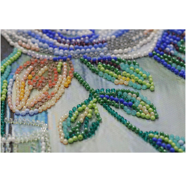 Набор для вышивки бисером на натуральном художественном холсте "Пастельный букет" 31x31 см - фото 3
