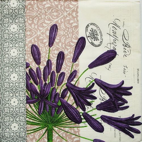 Салфетка Фиолетовые цветы и узор