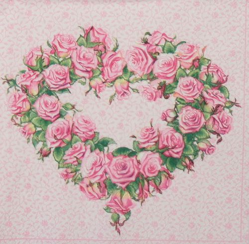 Салфетка  Сердце из роз (розовый фон)