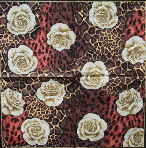 Салфетка Белые розы на шкуре