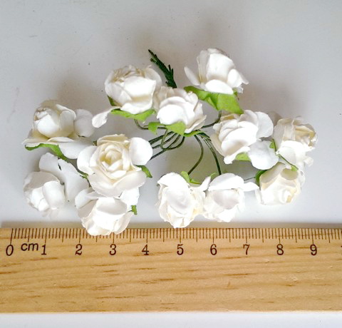 Паперові трояндочки Білі, D-15 мм, 12 шт/уп. 