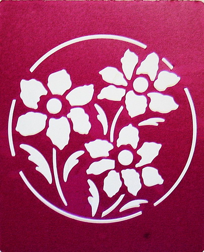 Трафарет многоразовый самоклеющийся «Три цветка»